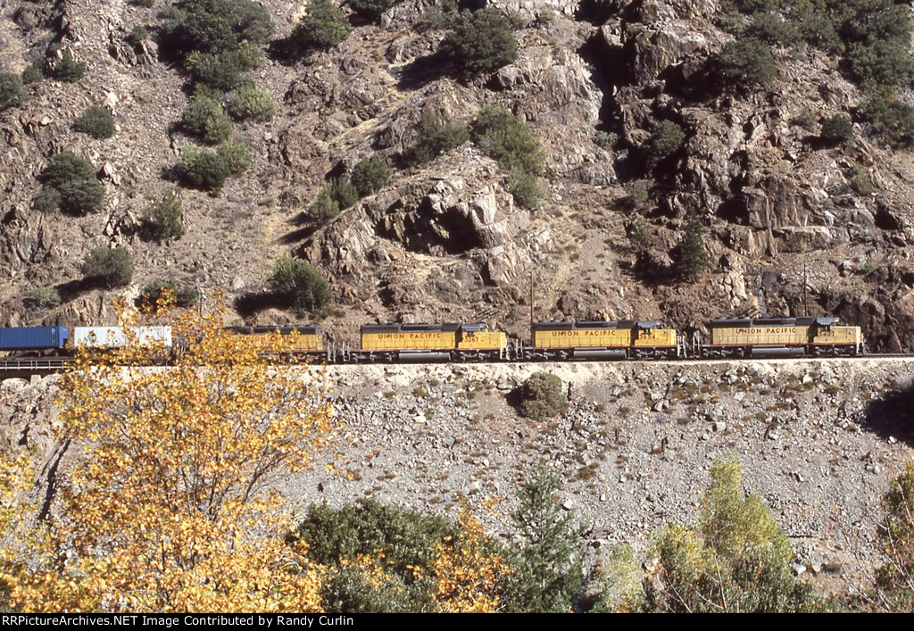 UP 3407 West near Camp Rodgers